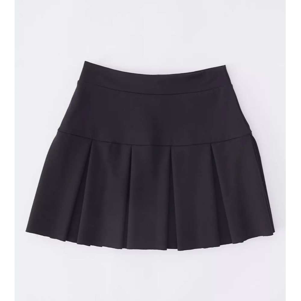 ISO UO pleaded tennis mini skirt black